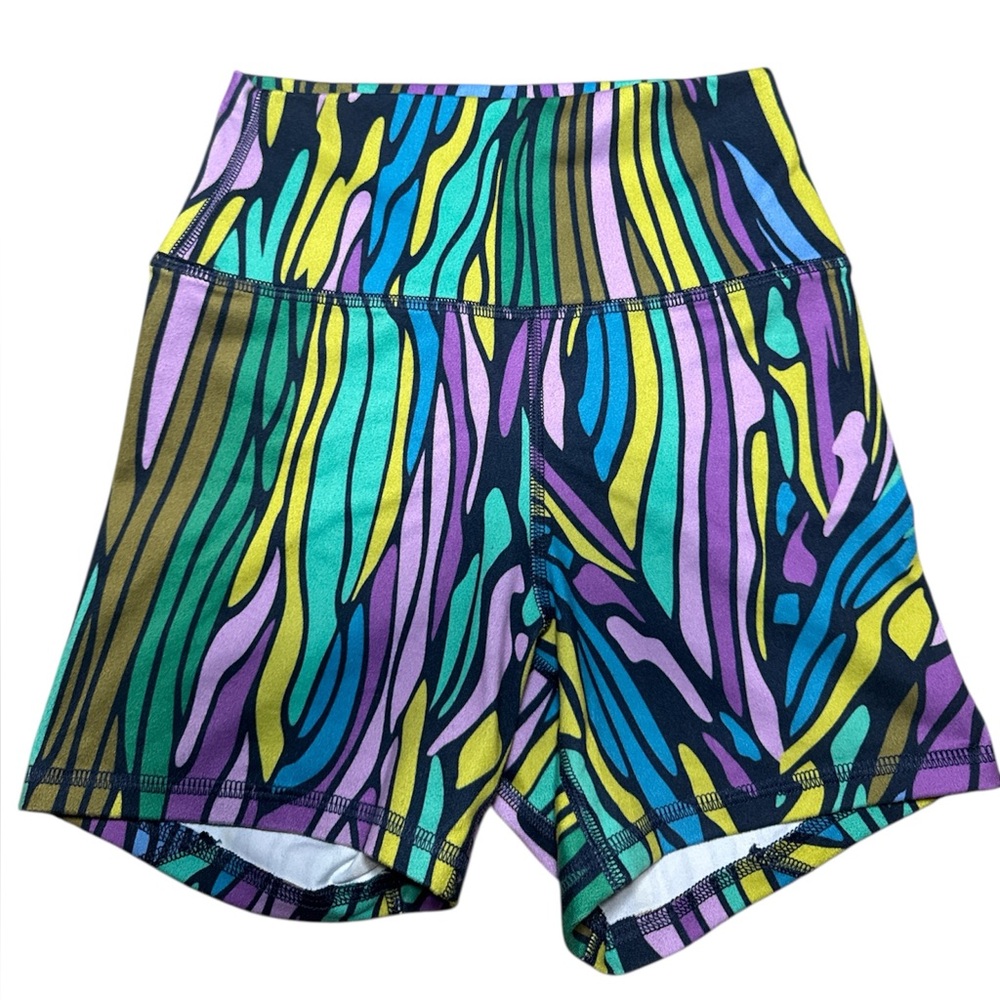 Fleo Colorful Patterned High-Waisted Shorts XS
